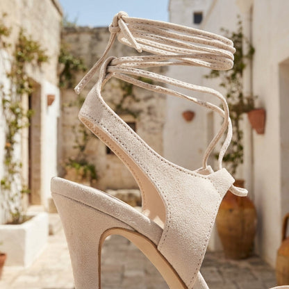 BIANCA™ • Sandalia Beige con Hebilla Lateral | Calzado de Autor