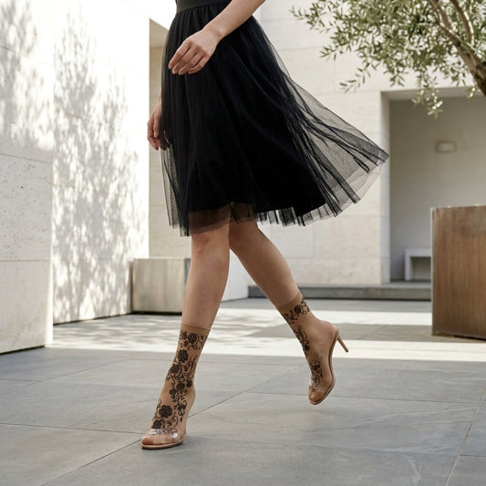 SABRINA™ • Calcetines Semitransparentes Floral Beige | Lencería y Calcetería de Autor
