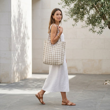 GRAZIELLA™ • Bolsa Weekender de Lino Europeo Cuadros Natural y Blanco | Accesorios de Autor