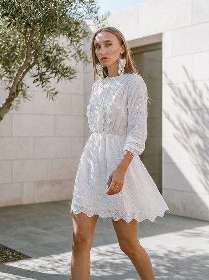 GIACINTA™ • Vestido de Encaje Blanco Cuello Alto | Moda de Autor