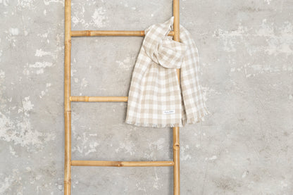 ANGELICA™ • Pañuelo de Lino Cuadros Natural y Blanco | Pañuelos y Fulares