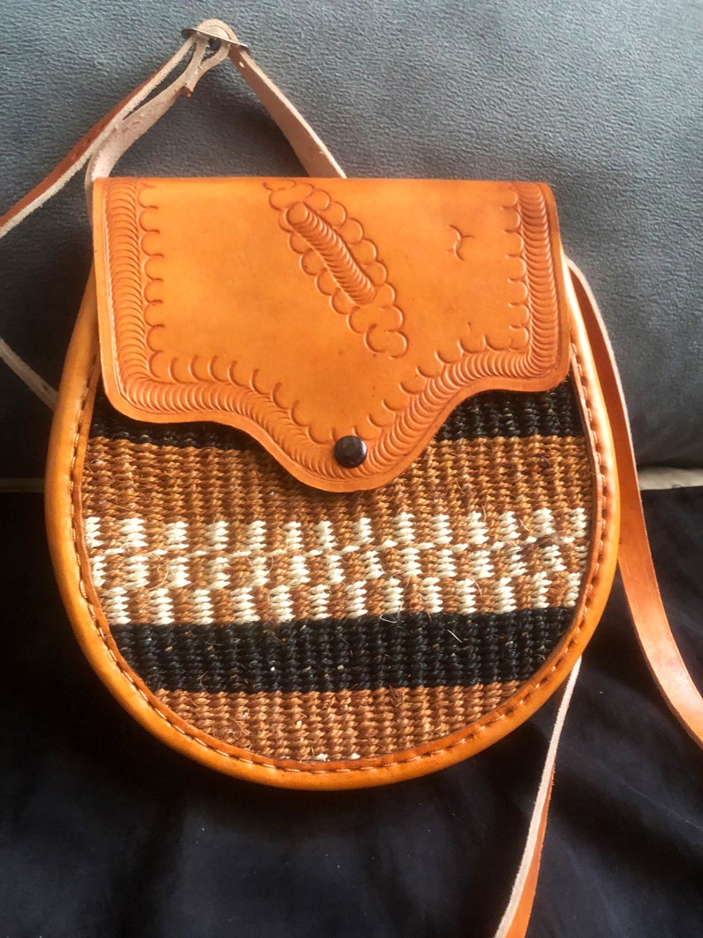 TERESA™ • Bolso Kiondo Africano Sisal y Cuero Natural Multicolor | Accesorios de Autor